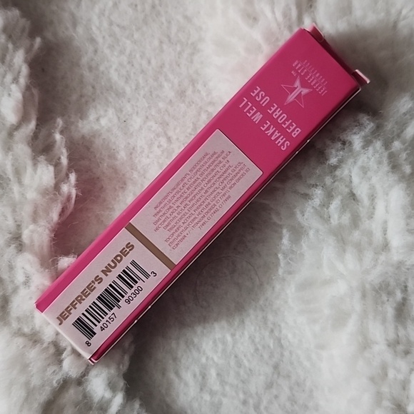 Jeffree Star Velour Liquid Lipstick - Nude Beige - Picture 3 of 3
